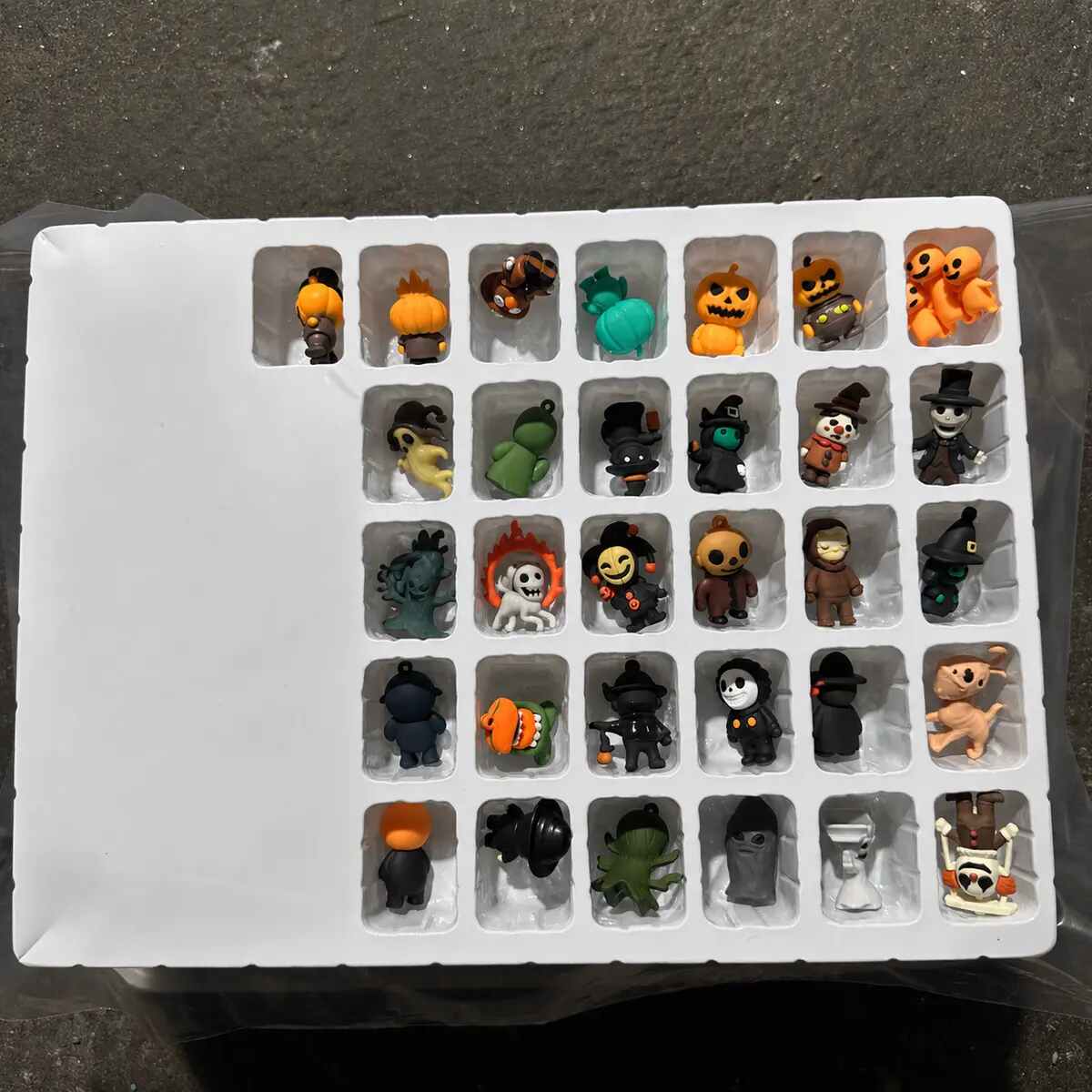 31 Nights of Fright Halloween Countdown Box